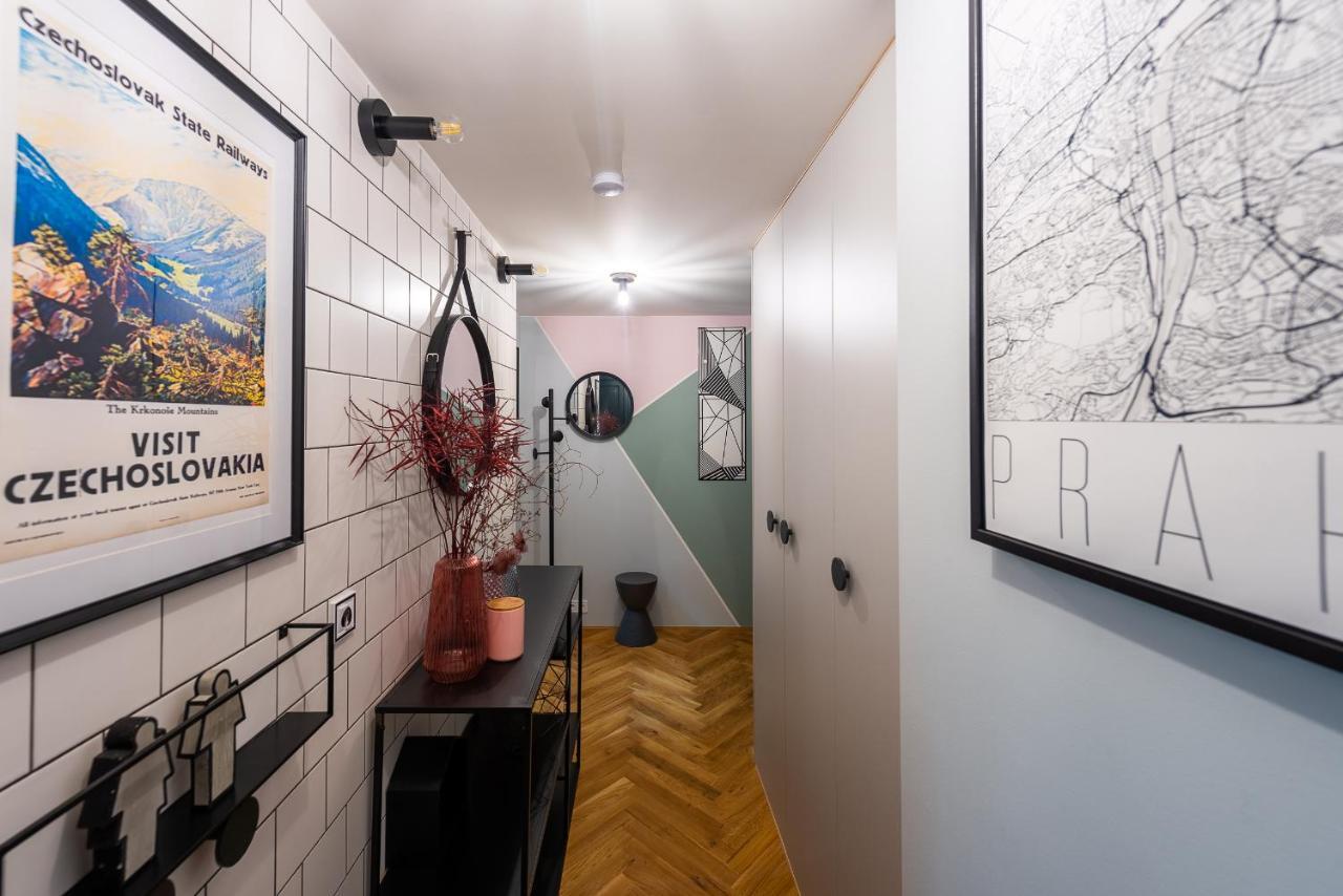 Days - Stunning Loft - Ac - Zizkov Tower Apartamento *